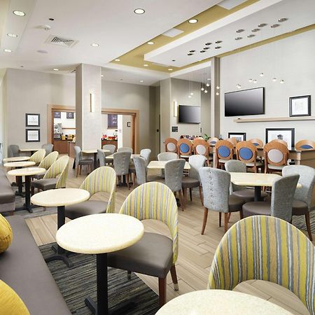 Hampton Inn Wilmington Downtown Bagian luar foto